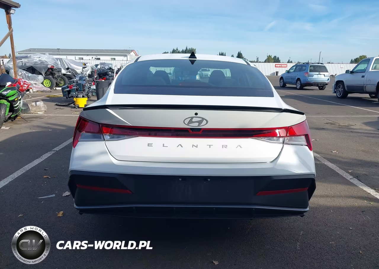 2026 Hyundai Elantra Sel Sport VIN:KMHLM4DG2TU210690 - 16