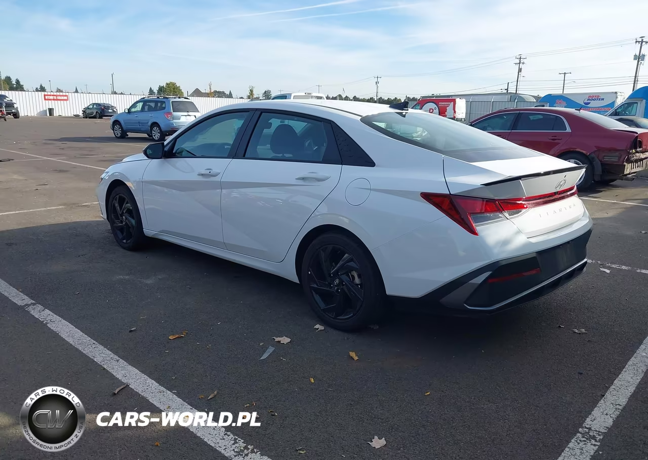 2026 Hyundai Elantra Sel Sport VIN:KMHLM4DG2TU210690 - 3