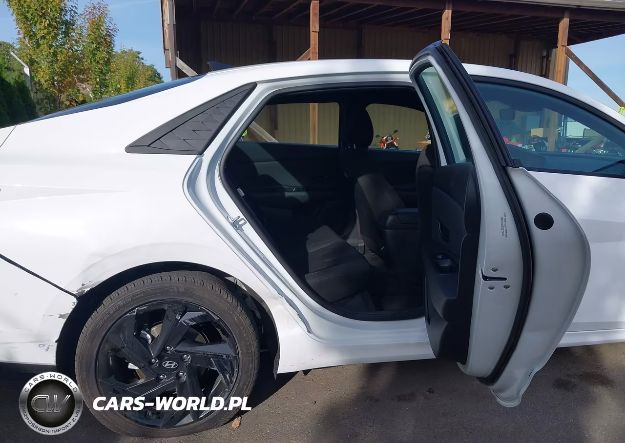 2026 Hyundai Elantra Sel Sport VIN:KMHLM4DG2TU210690 - 8