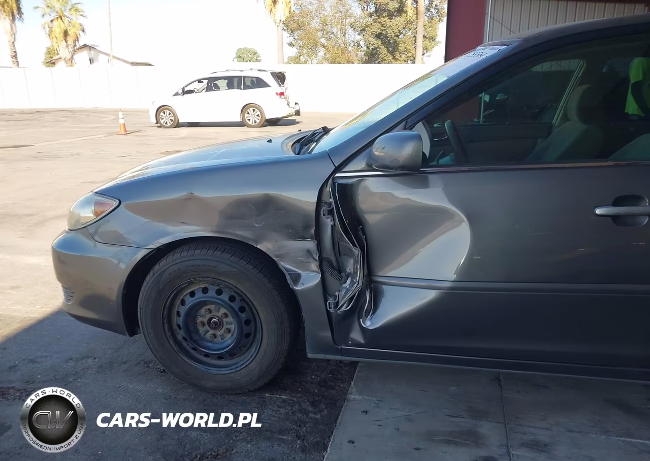 2005 Toyota Camry Le VIN:4T1BE32KX5U585966 - 6
