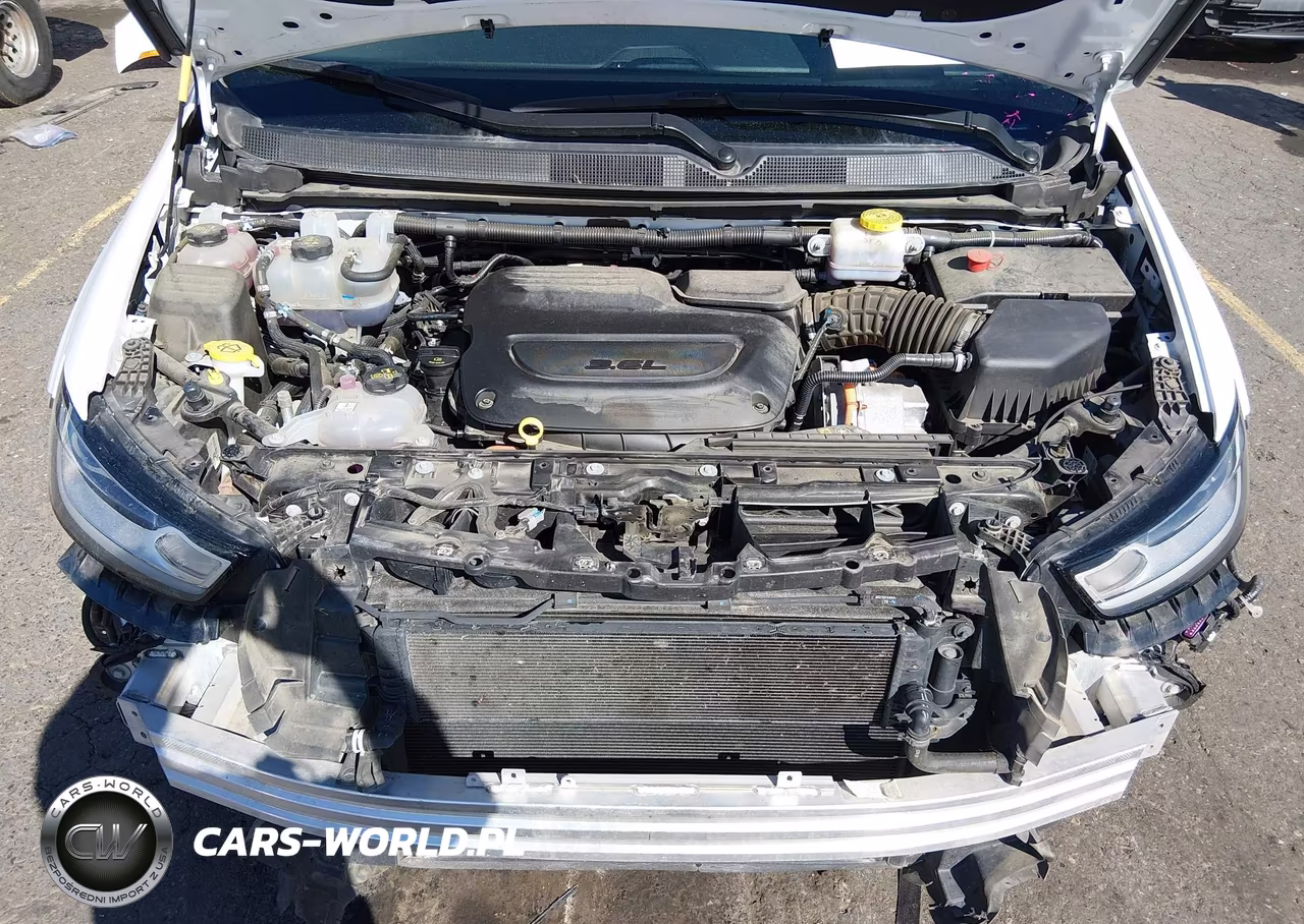 2024 Chrysler Pacifica Hybrid Select VIN:2C4RC1S7XRR156628 - 10
