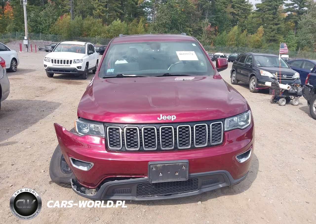 2018 Jeep Grand Cherokee Laredo E 4X4 VIN:1C4RJFAG2JC340429 - 13