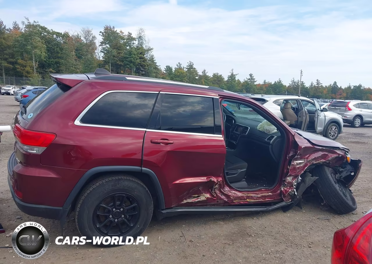 2018 Jeep Grand Cherokee Laredo E 4X4 VIN:1C4RJFAG2JC340429 - 14