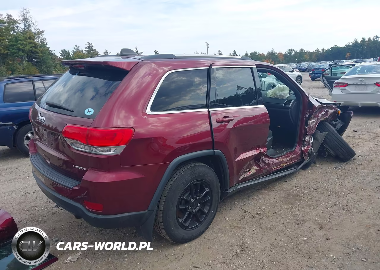 2018 Jeep Grand Cherokee Laredo E 4X4 VIN:1C4RJFAG2JC340429 - 4