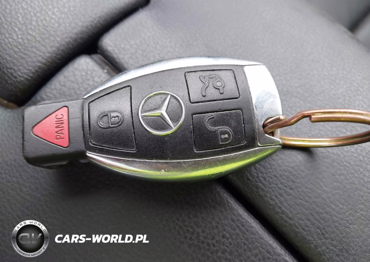 2011 Mercedes-Benz E 350 4Matic VIN:WDDHF8HB5BA349809 - 11