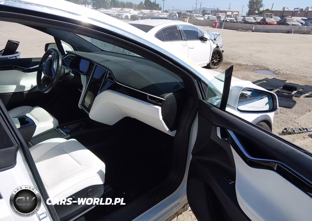 2017 Tesla Model X P100D VIN:5YJXCAE42HF075903 - 5