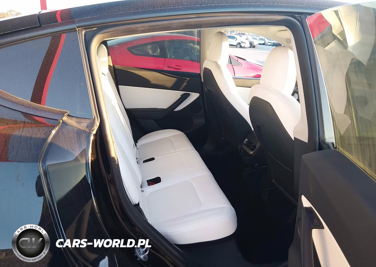 2022 Tesla Model Y Performance Dual Motor All-Wheel Drive VIN:7SAYGDEF7NF511445 - 8
