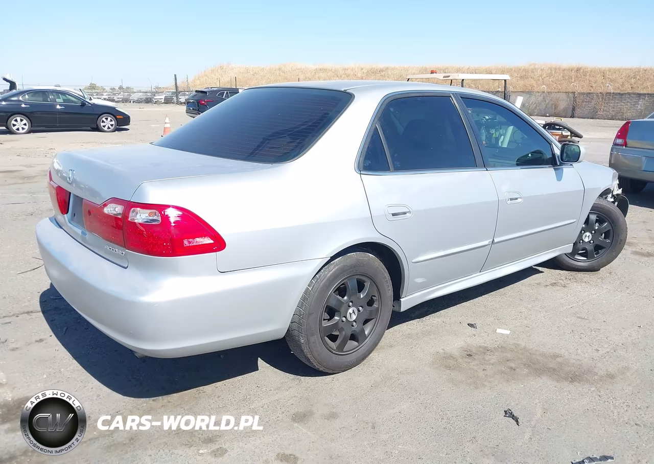 2001 Honda Accord 2.3 Ex VIN:JHMCG66091C025724 - 4