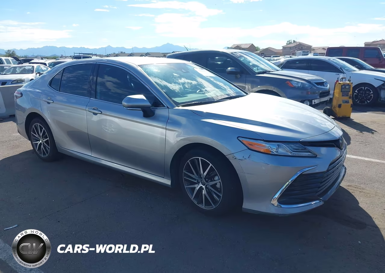 2022 Toyota Camry Xle Hybrid