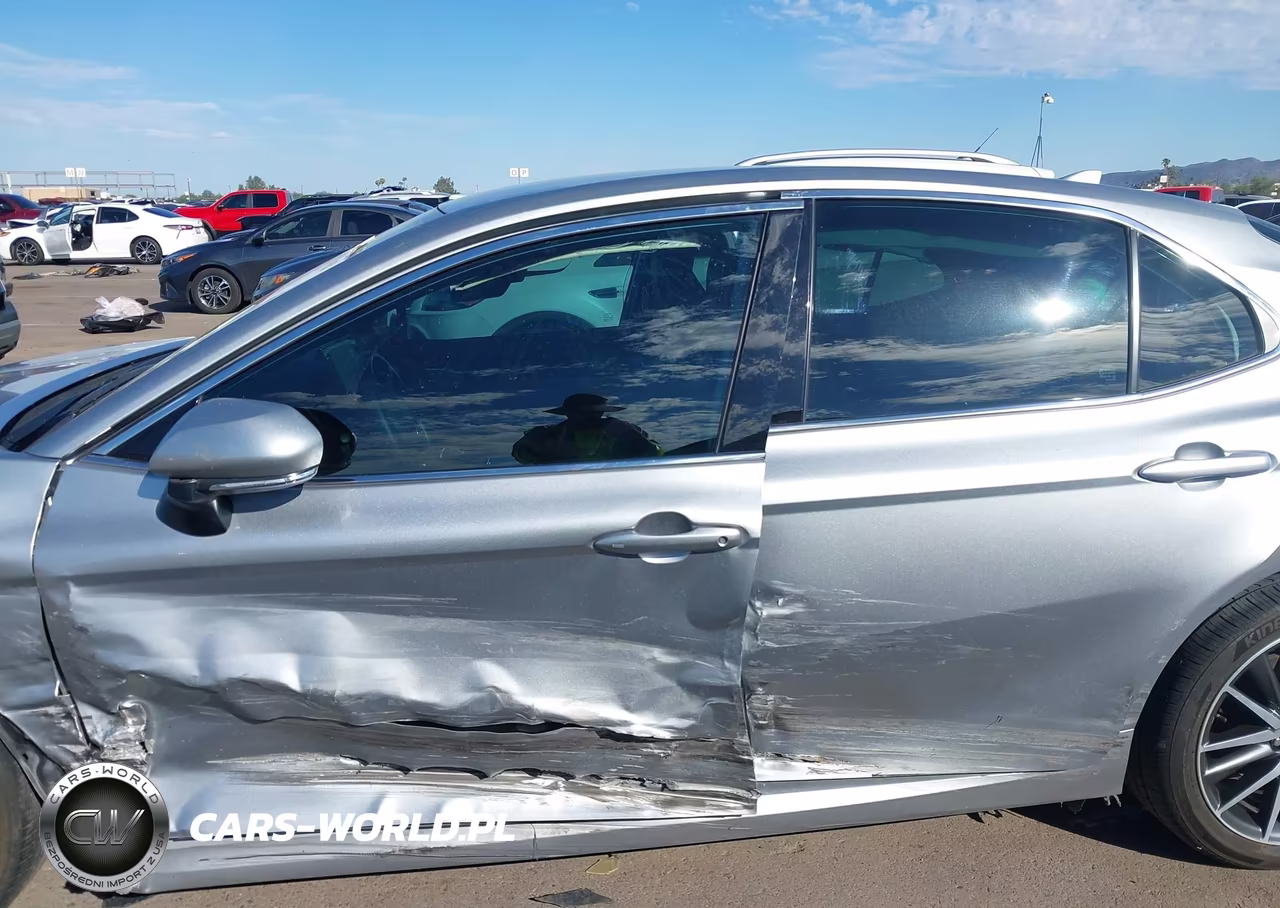2022 Toyota Camry Xle Hybrid VIN:4T1F31AK7NU577689 - 14