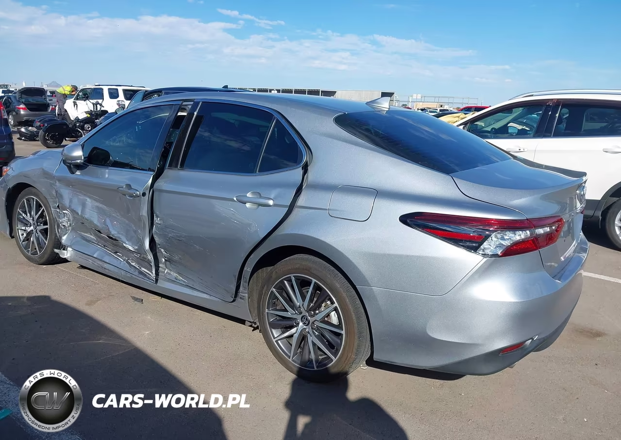 2022 Toyota Camry Xle Hybrid VIN:4T1F31AK7NU577689 - 3