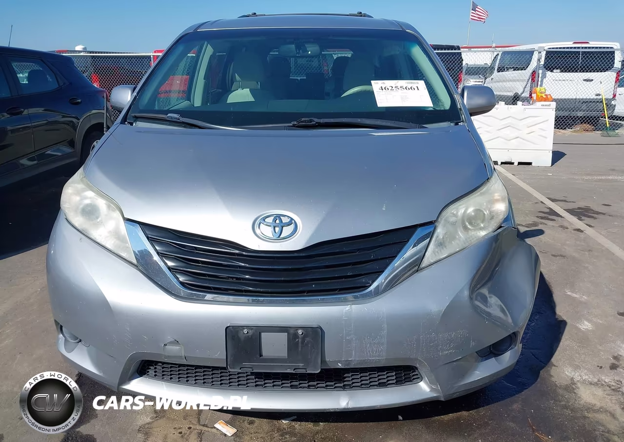 2013 Toyota Sienna Le V6 8 Passenger VIN:5TDKK3DC9DS366566 - 12