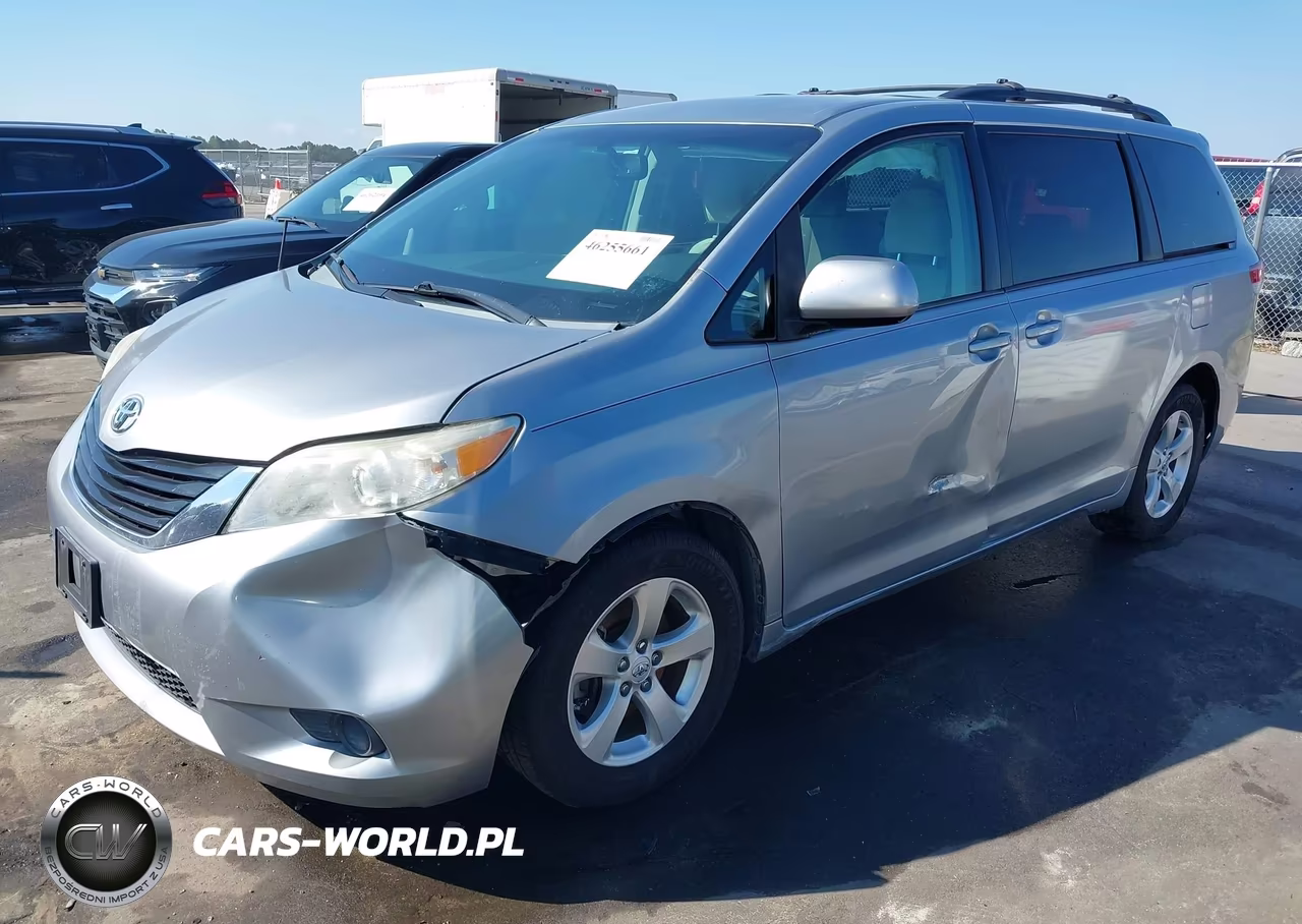 2013 Toyota Sienna Le V6 8 Passenger VIN:5TDKK3DC9DS366566 - 2