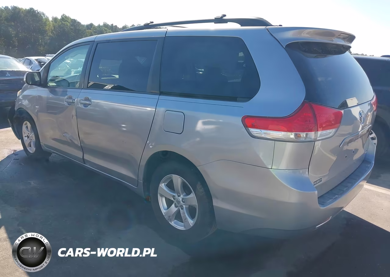 2013 Toyota Sienna Le V6 8 Passenger VIN:5TDKK3DC9DS366566 - 3