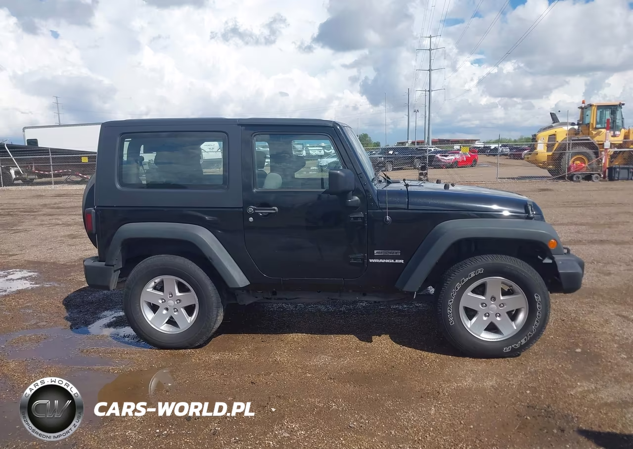 2010 Jeep Wrangler Sport VIN:1J4AA2D16AL151743 - 13