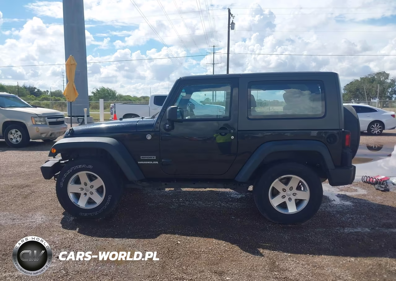 2010 Jeep Wrangler Sport VIN:1J4AA2D16AL151743 - 14
