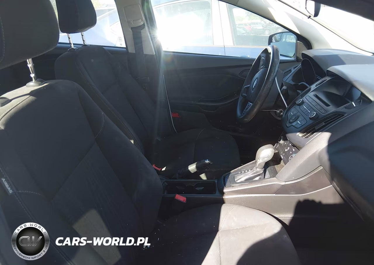 2016 Ford Focus S VIN:1FADP3E28GL228643 - 5