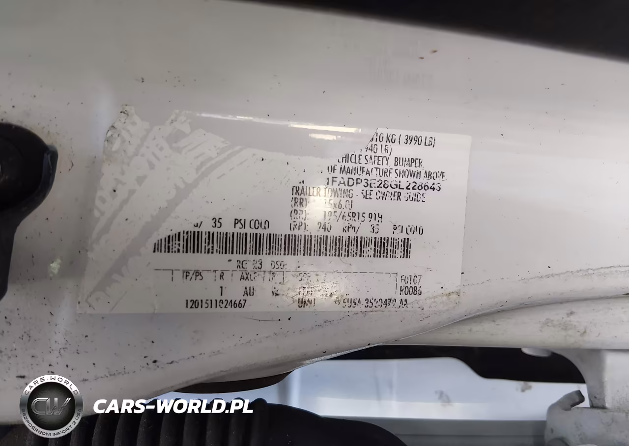 2016 Ford Focus S VIN:1FADP3E28GL228643 - 9