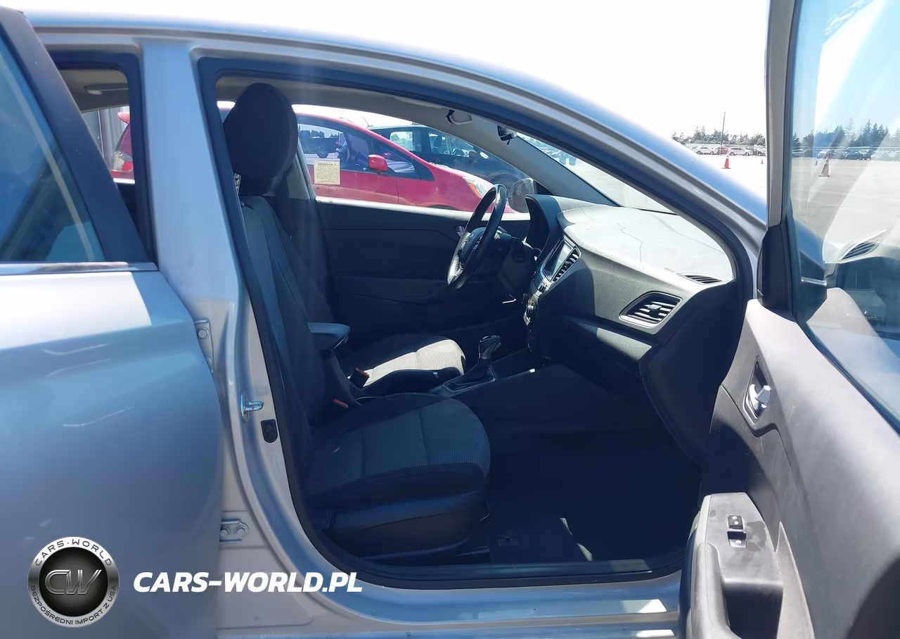 2019 Hyundai Accent Limited VIN:3KPC34A36KE054949 - 5