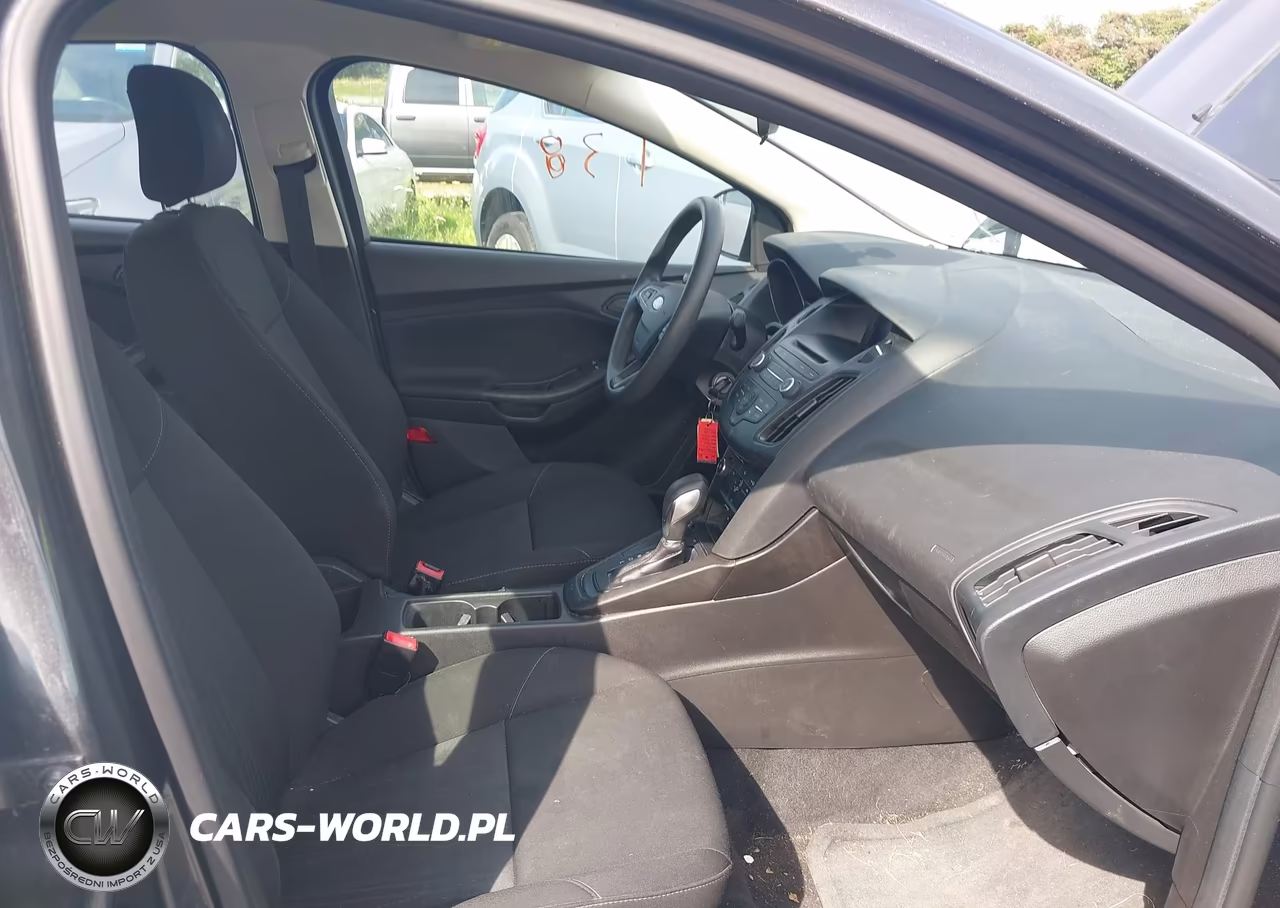 2017 Ford Focus S VIN:1FADP3E29HL321835 - 5