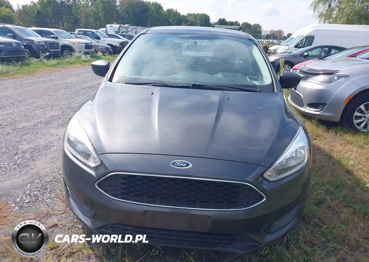 2017 Ford Focus S VIN:1FADP3E29HL321835 - 6
