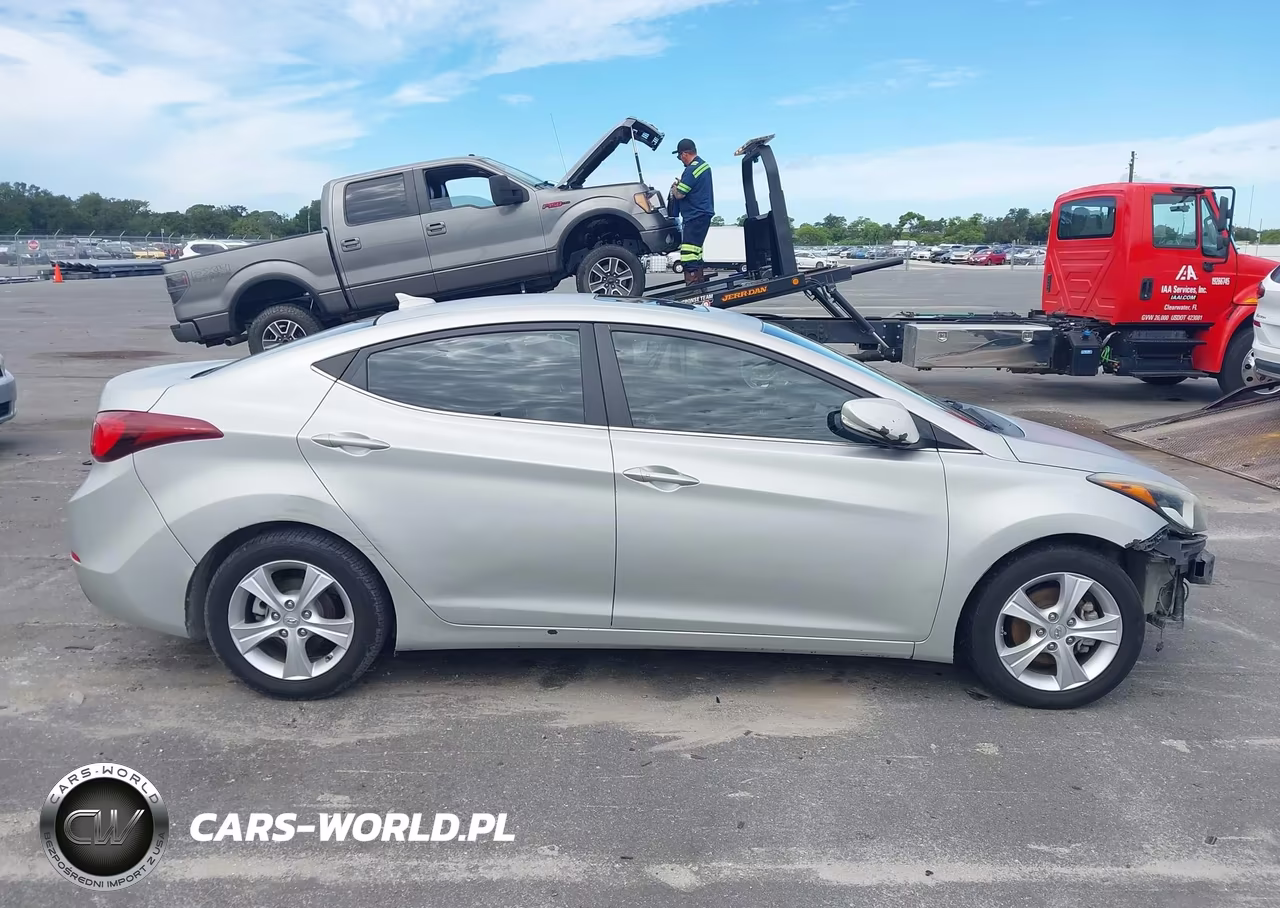 2016 Hyundai Elantra Value Edition VIN:5NPDH4AE2GH729562 - 14