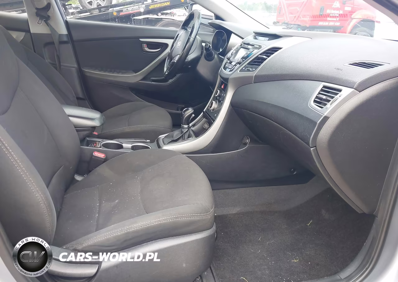 2016 Hyundai Elantra Value Edition VIN:5NPDH4AE2GH729562 - 5