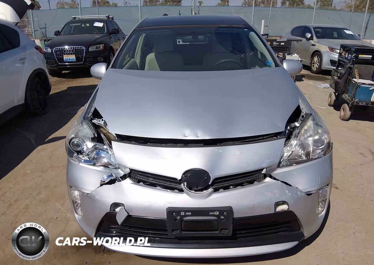 2012 Toyota Prius Three VIN:JTDKN3DUXC5476756 - 14