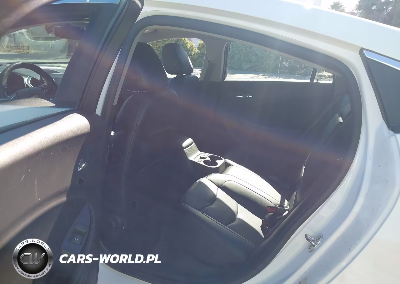 2016 Chevrolet Volt Premier VIN:1G1RD6S50GU133750 - 8