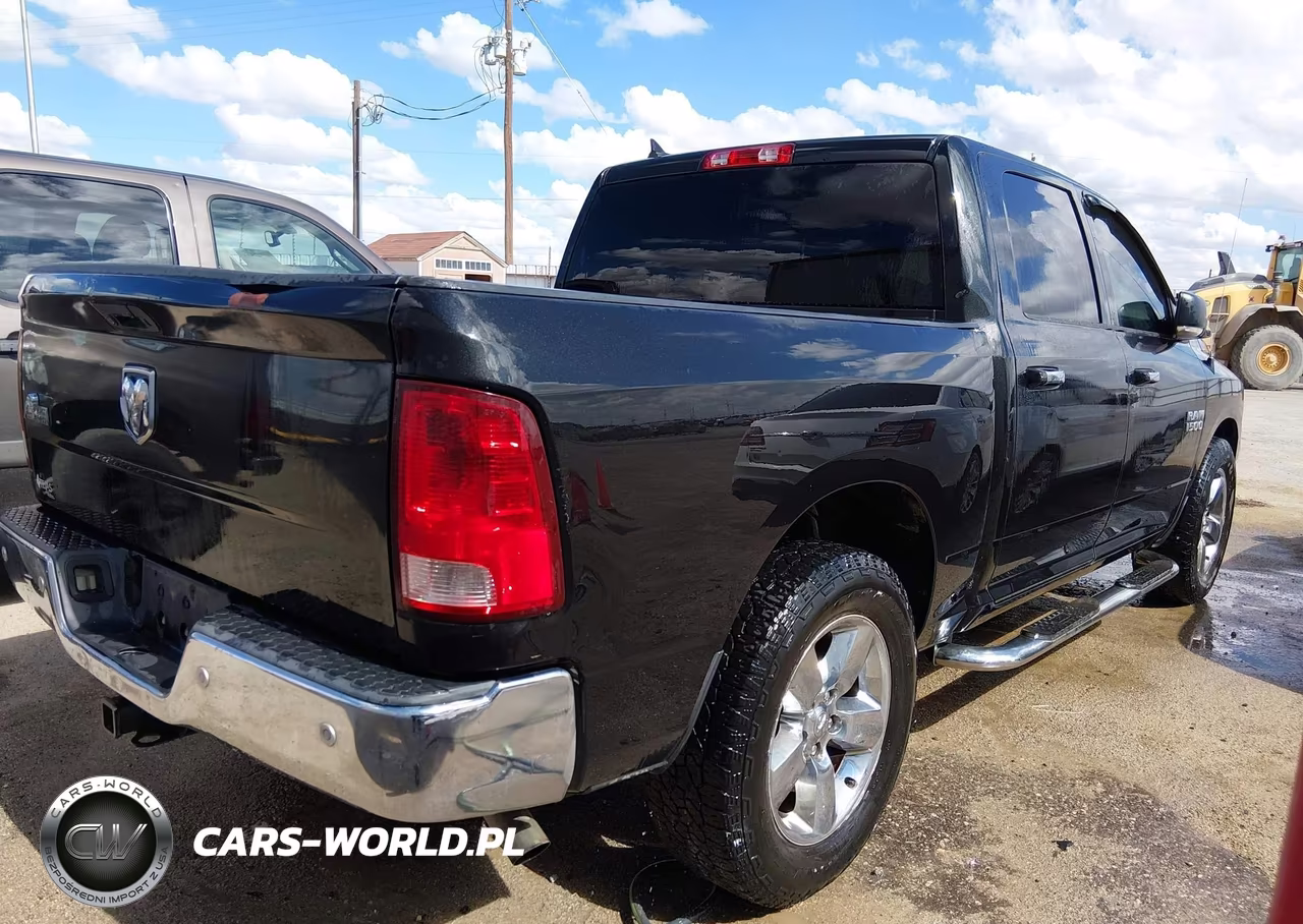2016 Ram 1500 Big Horn VIN:1C6RR6LG8GS221702 - 4