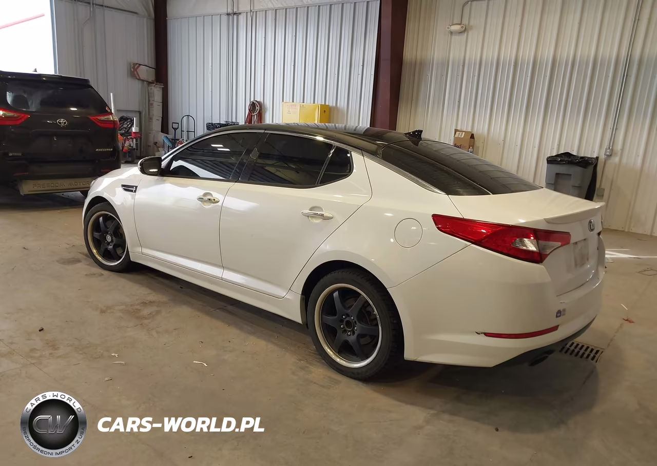 2013 Kia Optima Sx VIN:5XXGR4A69DG134573 - 3