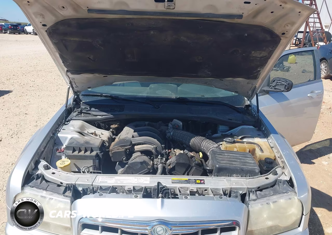 2006 Chrysler 300 VIN:2C3KA43R46H377334 - 10