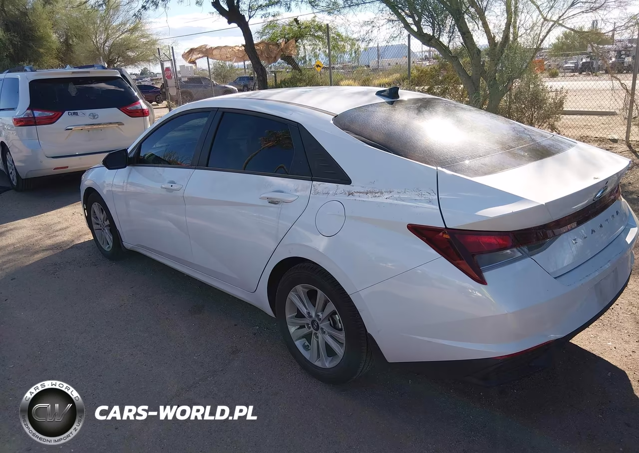 2022 Hyundai Elantra Sel VIN:5NPLS4AG9NH063313 - 3