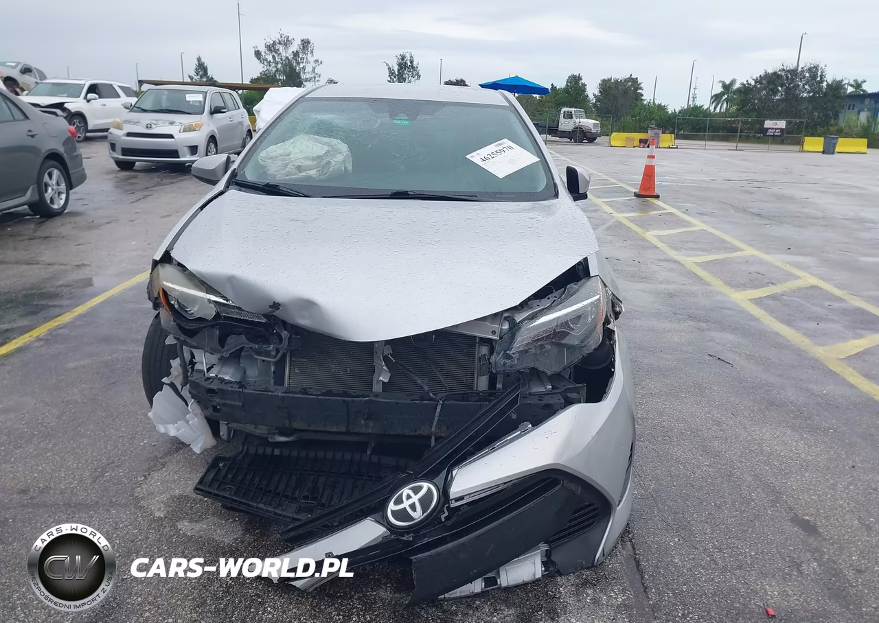 2019 Toyota Corolla Le VIN:2T1BURHE2KC127424 - 12