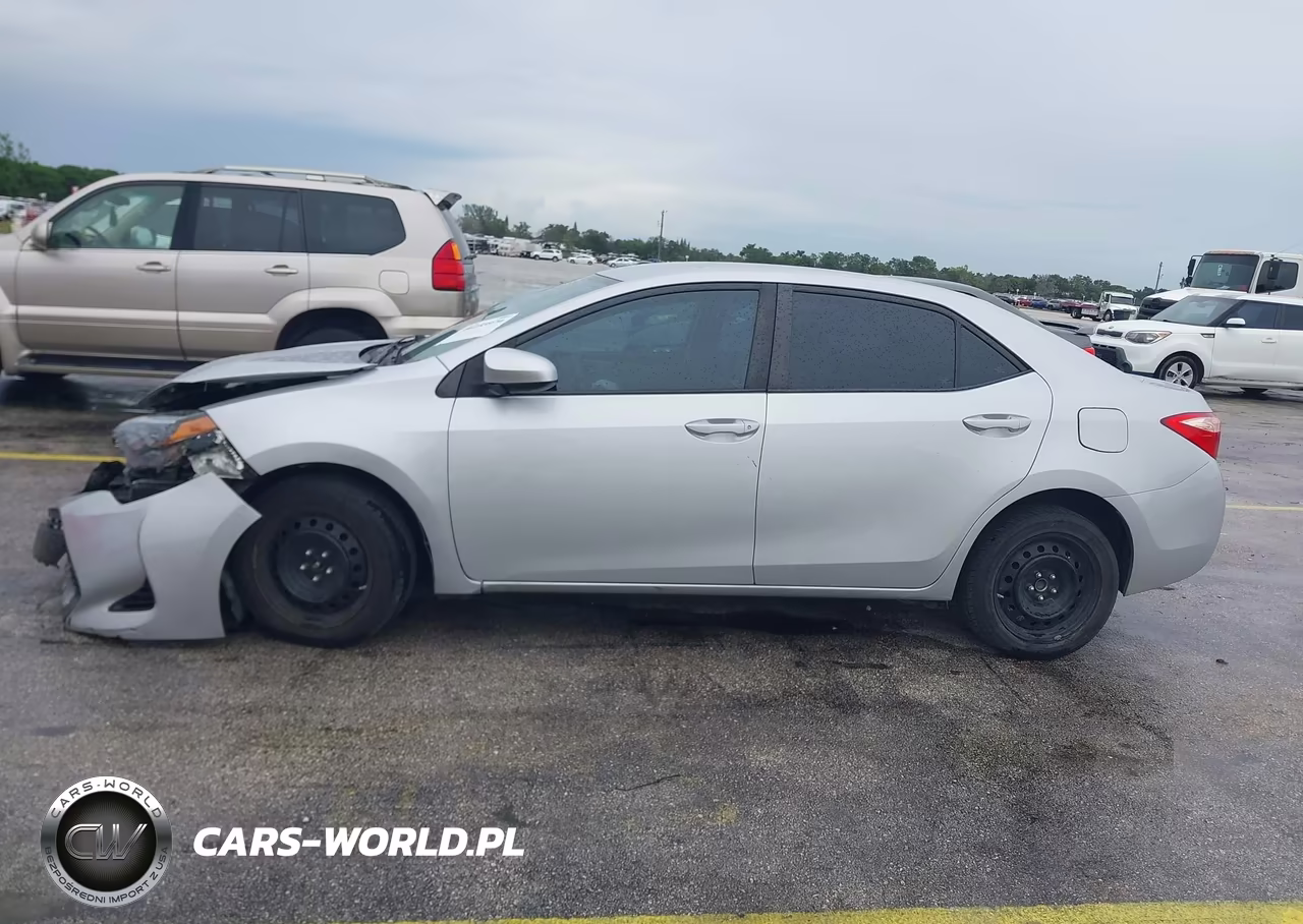 2019 Toyota Corolla Le VIN:2T1BURHE2KC127424 - 14