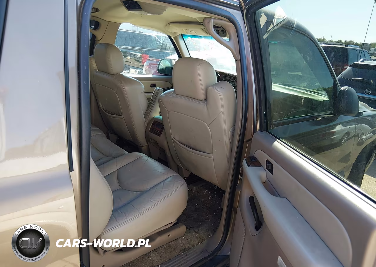 2003 Chevrolet Suburban 1500 Ls VIN:1GNEC16ZX3J112898 - 8