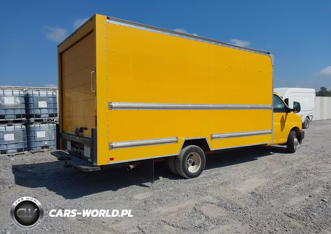 2017 GMC Savana Cutaway Work Van VIN:1GD37TCG0H1905374 - 4
