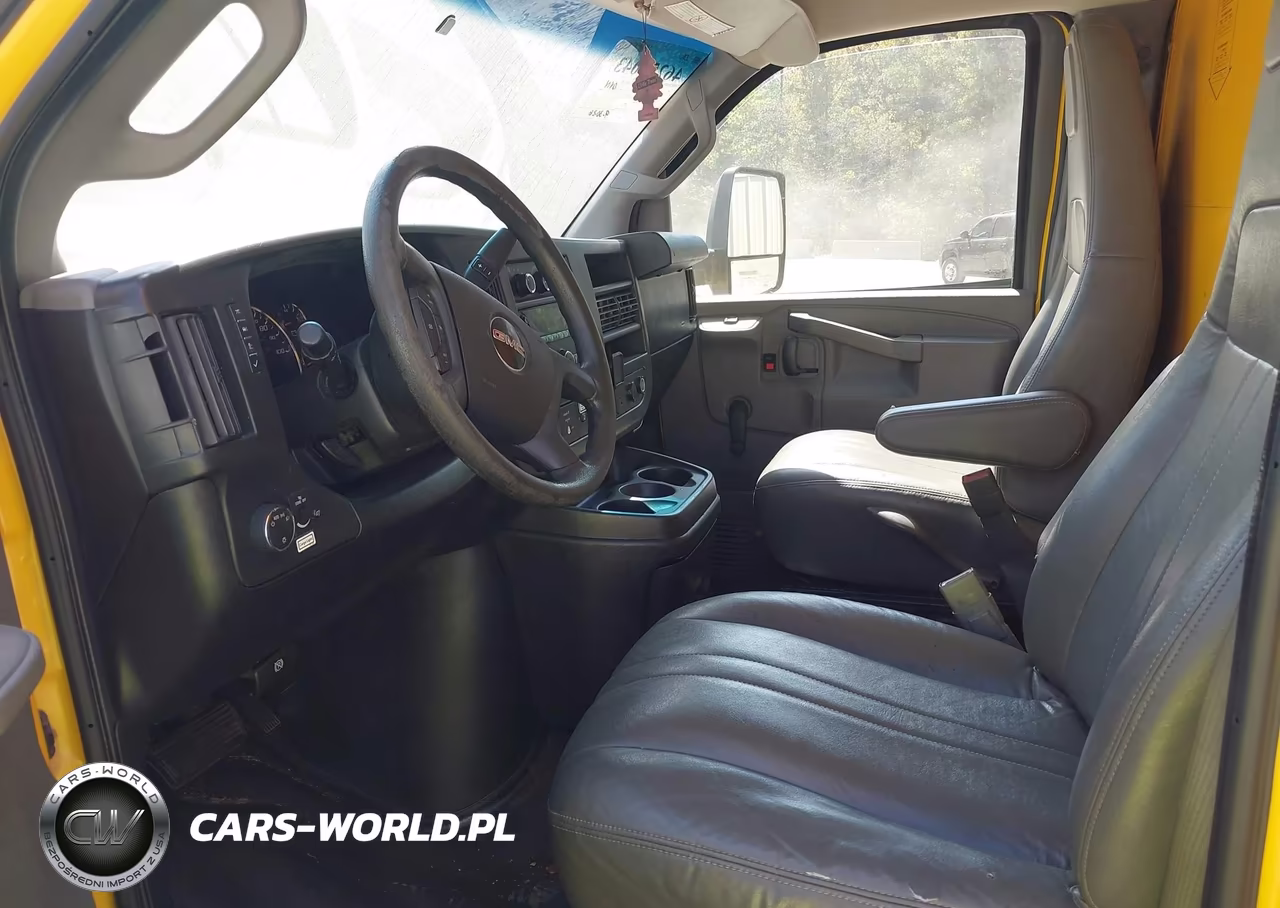 2017 GMC Savana Cutaway Work Van VIN:1GD37TCG0H1905374 - 7