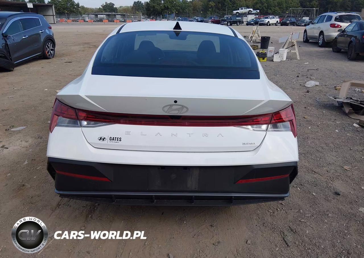 2026 Hyundai Elantra Hybrid Blue VIN:KMHLM4DJ7TU191890 - 16