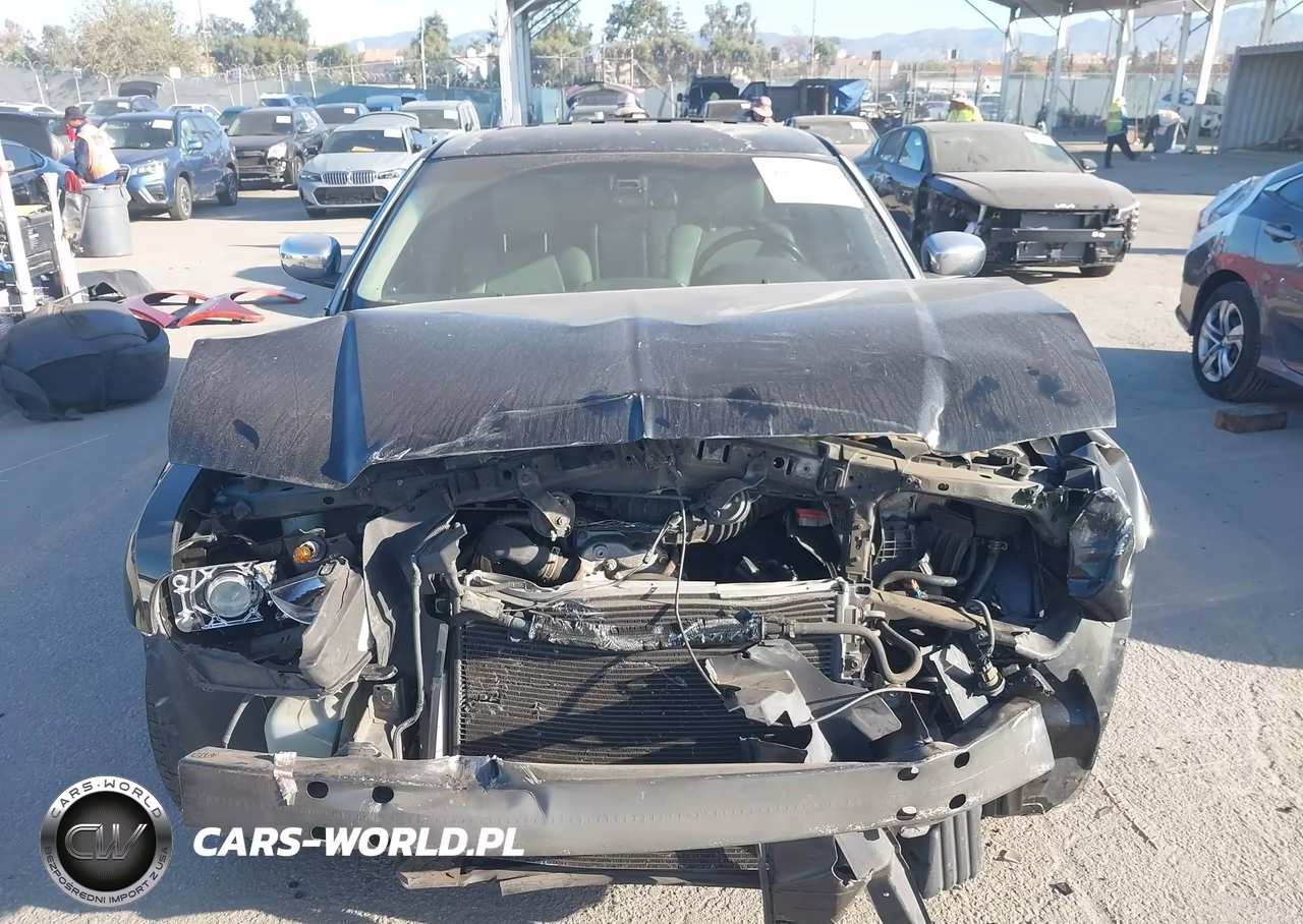 2007 Chrysler 300C VIN:2C3LA63H07H706619 - 13