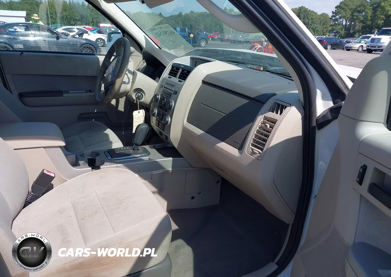 2010 Ford Escape Xlt VIN:1FMCU0DG5AKC15075 - 5