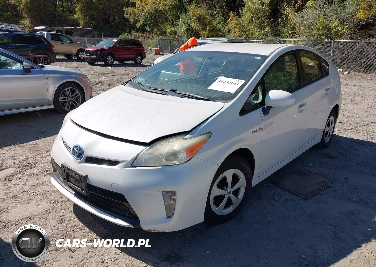 2013 Toyota Prius Two VIN:JTDKN3DU6D5672923 - 2