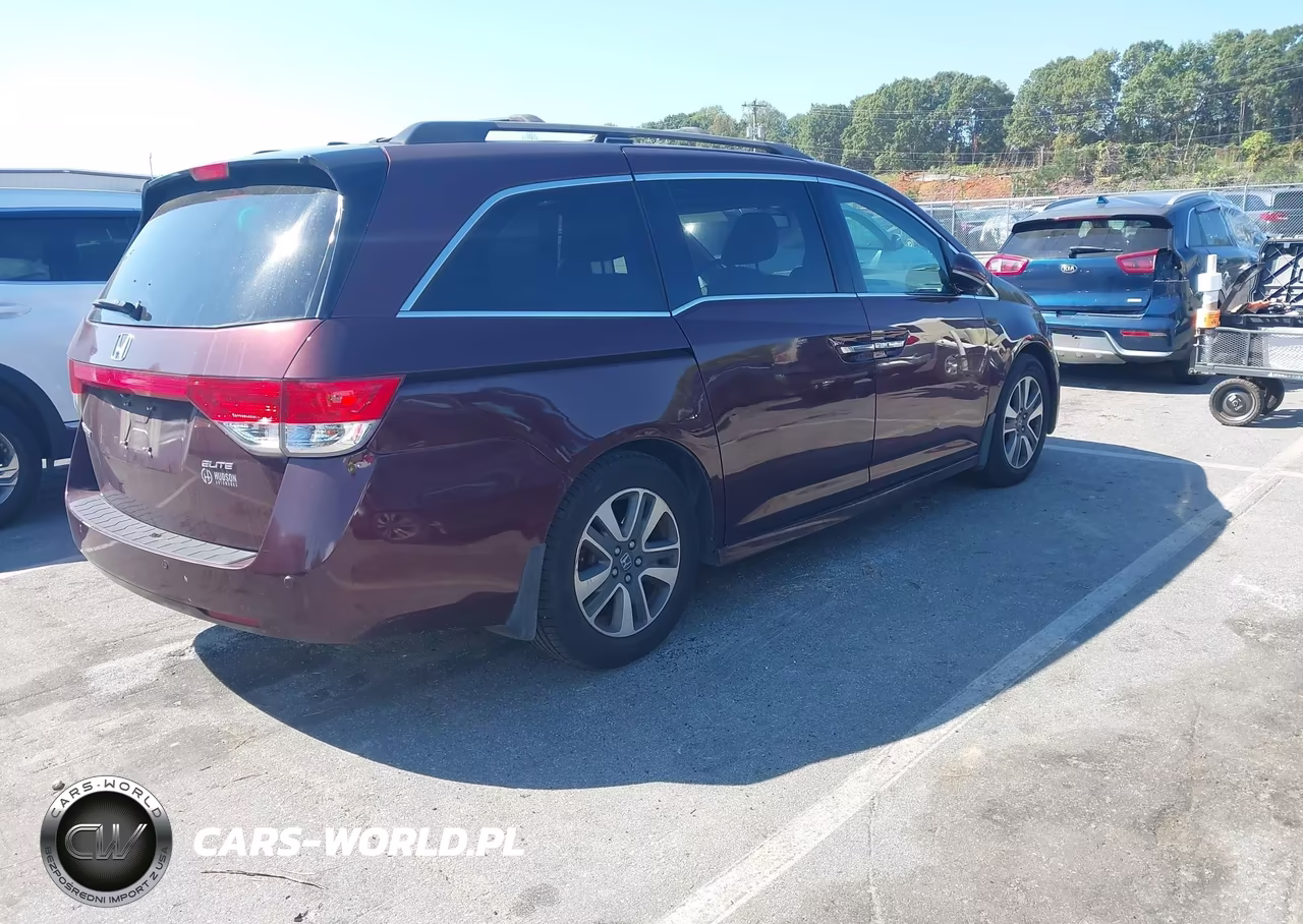 2015 Honda Odyssey Touring-Touring Elite VIN:5FNRL5H97FB082382 - 4