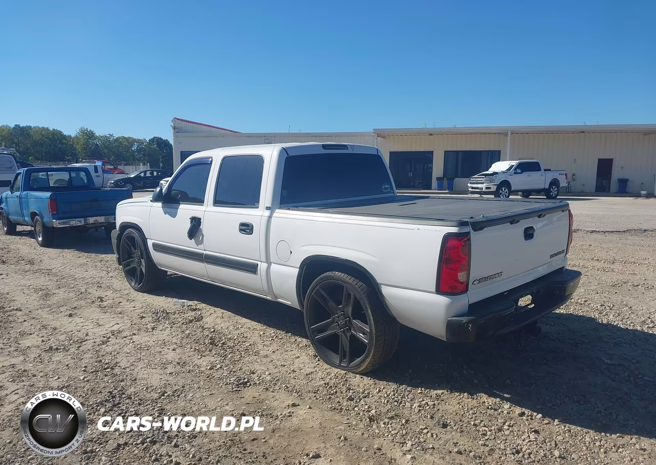 2005 Chevrolet Silverado 1500 Ls VIN:2GCEC13T651104402 - 3