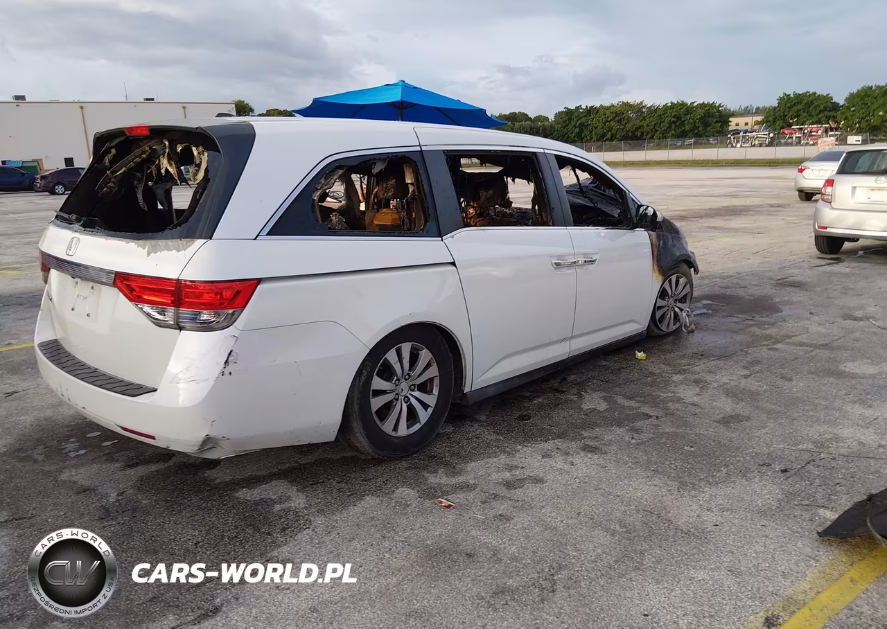 2014 Honda Odyssey Ex-L VIN:5FNRL5H67EB050553 - 4