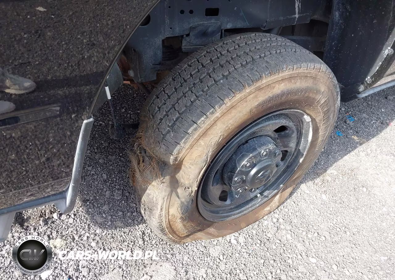 2026 Ram 2500 Tradesman 4X4 8' Box VIN:3C6UR5HJ6TG261108 - 27
