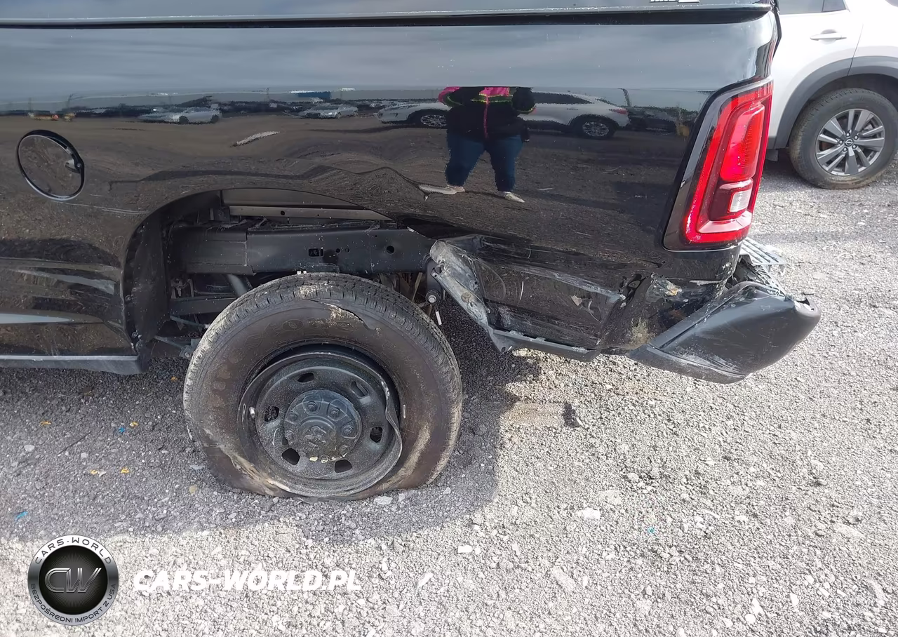 2026 Ram 2500 Tradesman 4X4 8' Box VIN:3C6UR5HJ6TG261108 - 6
