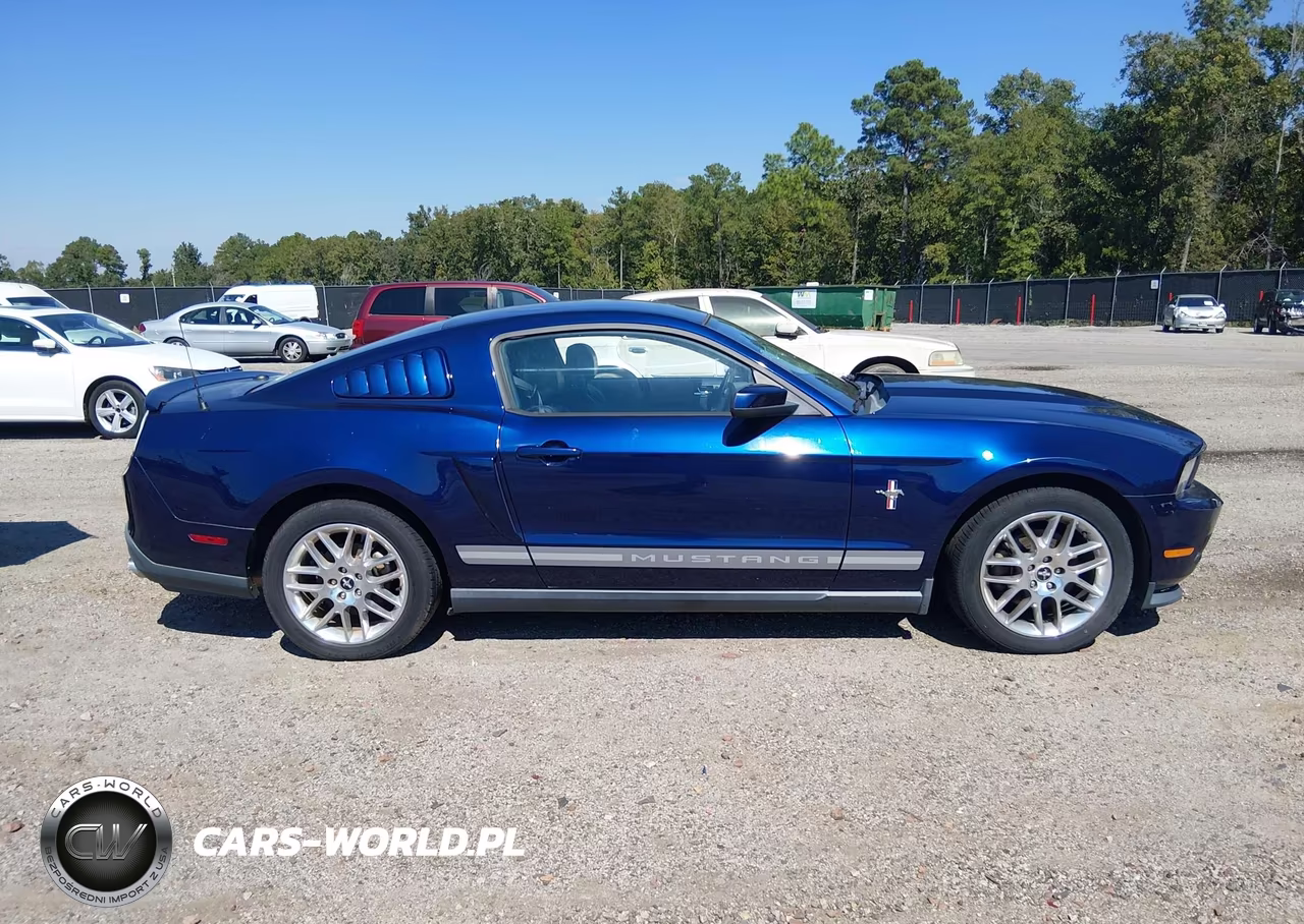 2012 Ford Mustang V6 Premium VIN:1ZVBP8AM2C5242376 - 13