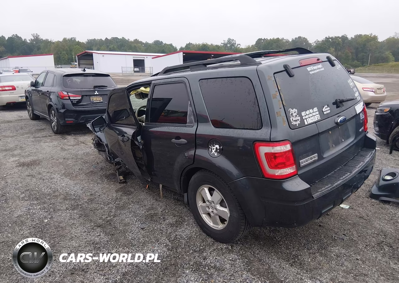 2008 Ford Escape Xlt VIN:1FMCU93128KC45209 - 3