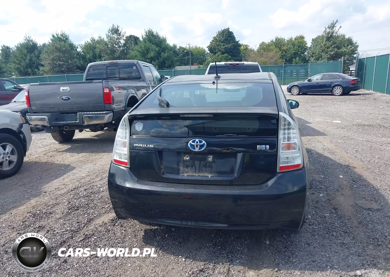 2011 Toyota Prius Four VIN:JTDKN3DU1B5286083 - 16
